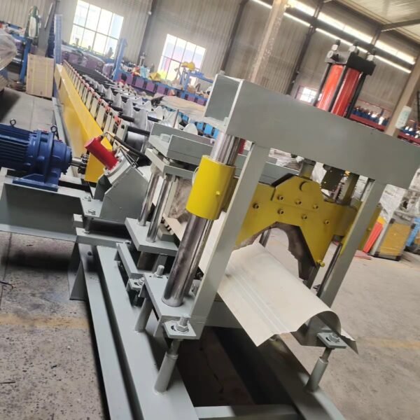 Circular Steel Profile Production Line - Hydraulic Cutting System Side View Alignment in Cold Roll Forming Machine LIDI Machinery